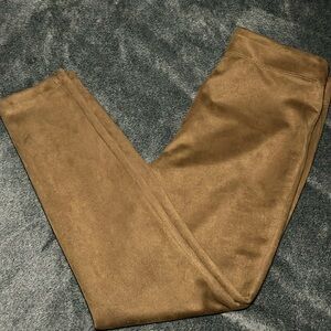 Max Studio Women's Faux Suede Legging color: Vicuña size large New With Tags